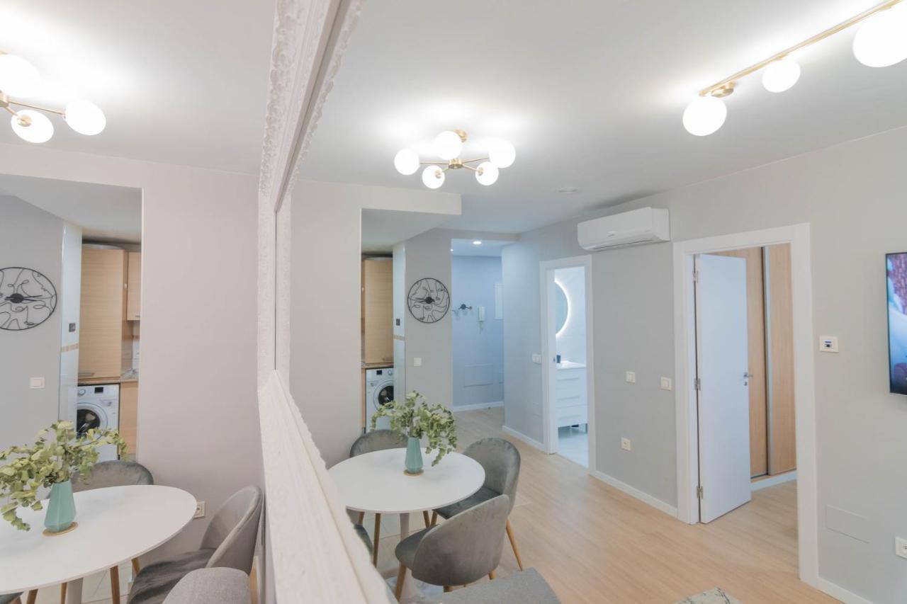 Luxury & Cosy City Center-Wifi マラガ エクステリア 写真